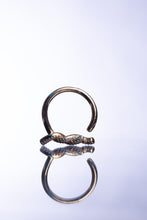 Load image into Gallery viewer, Icy Barbwire Ring