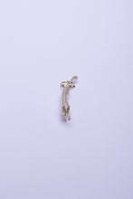 Load image into Gallery viewer, Panthére Ear Cuff