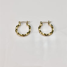 Load image into Gallery viewer, Maddie Earrings